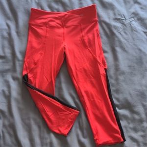 RED AND BLACK WORK OUT LEGGINGS🍒